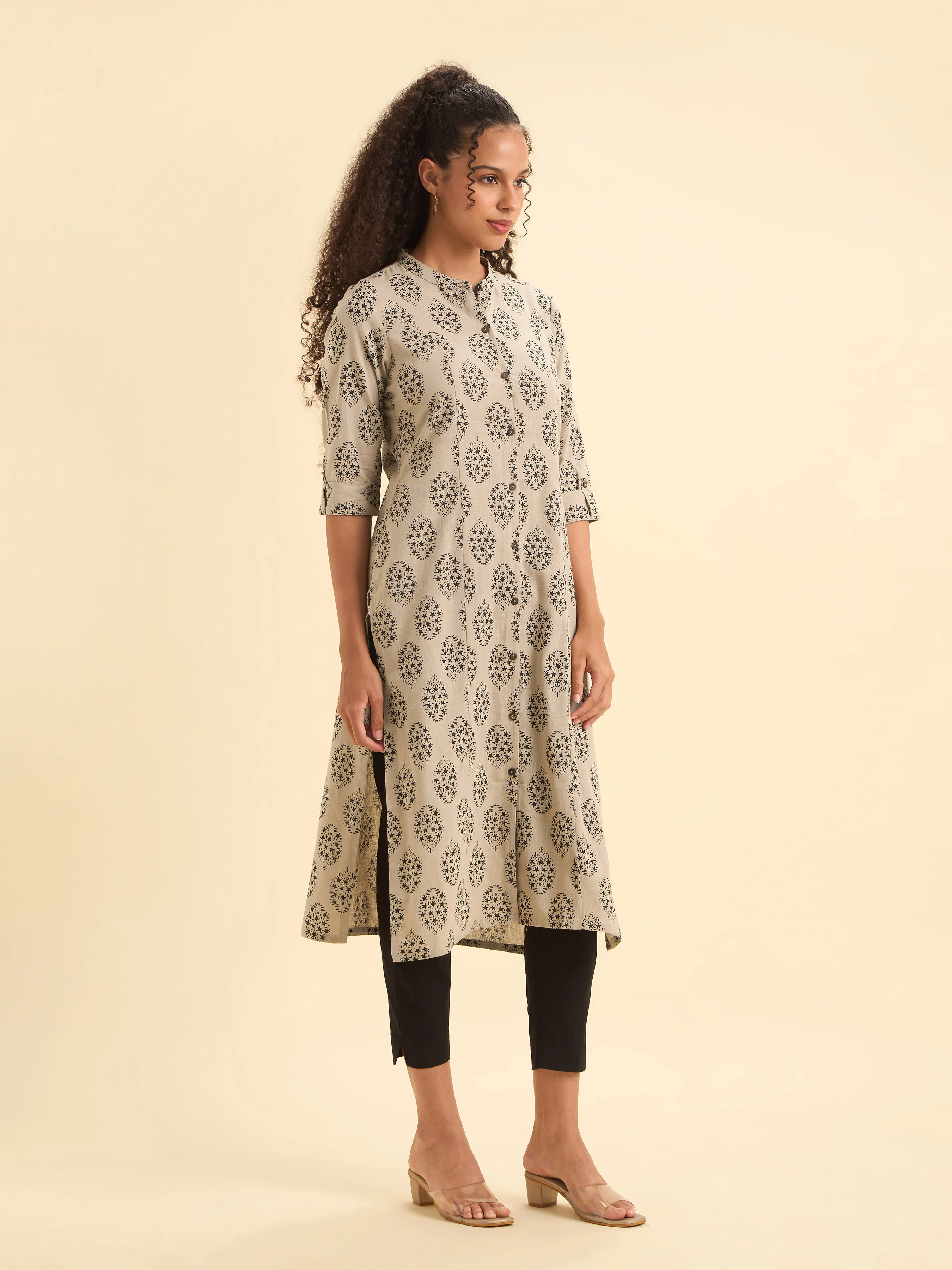 Beige Black Colour Cotton Flax Printed Slitted Kurti With Placket - Image 6
