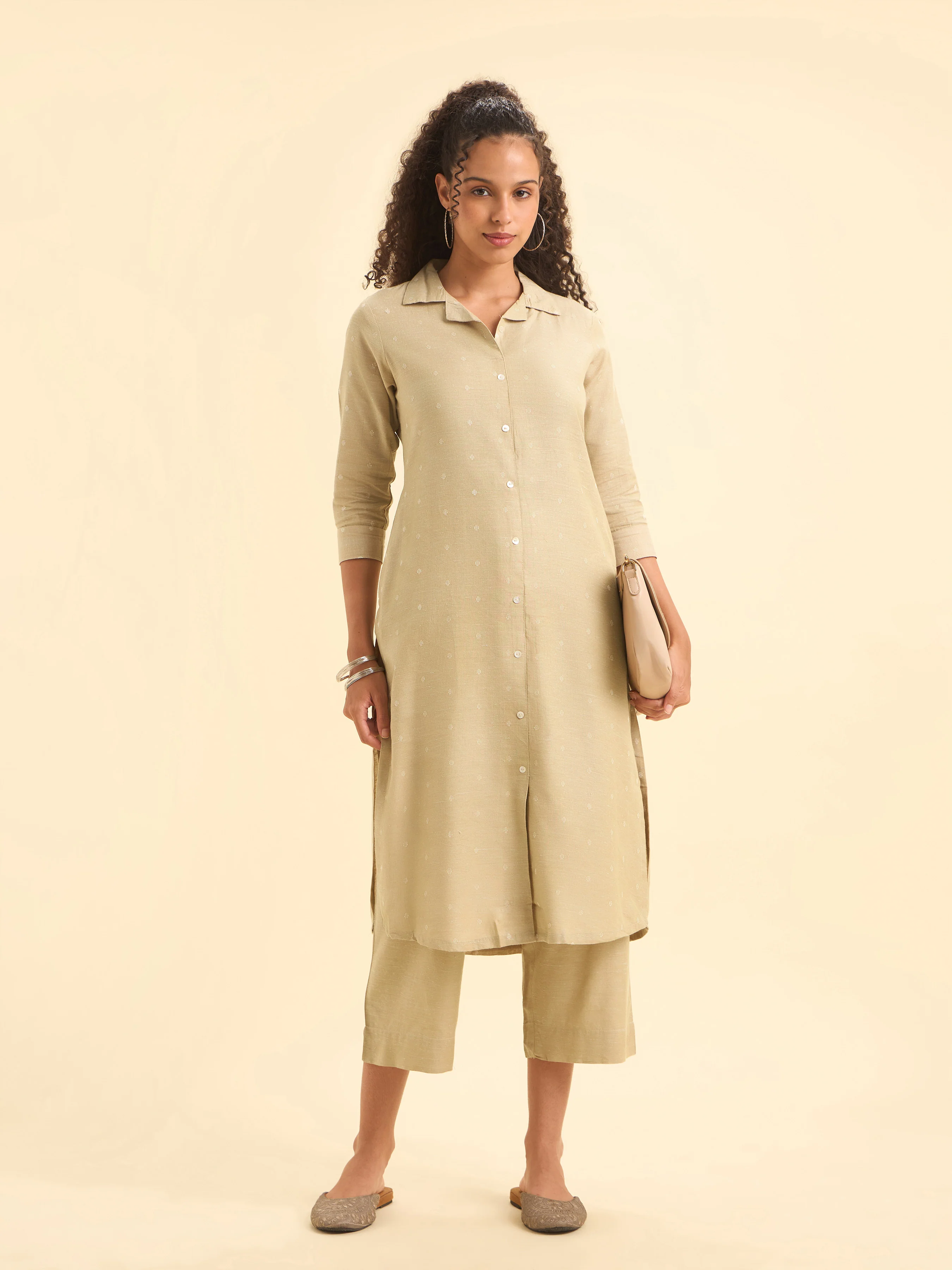 Beige Cotton Dobby Plain Slitted Kurti Set With Curved Hem Line - Image 3