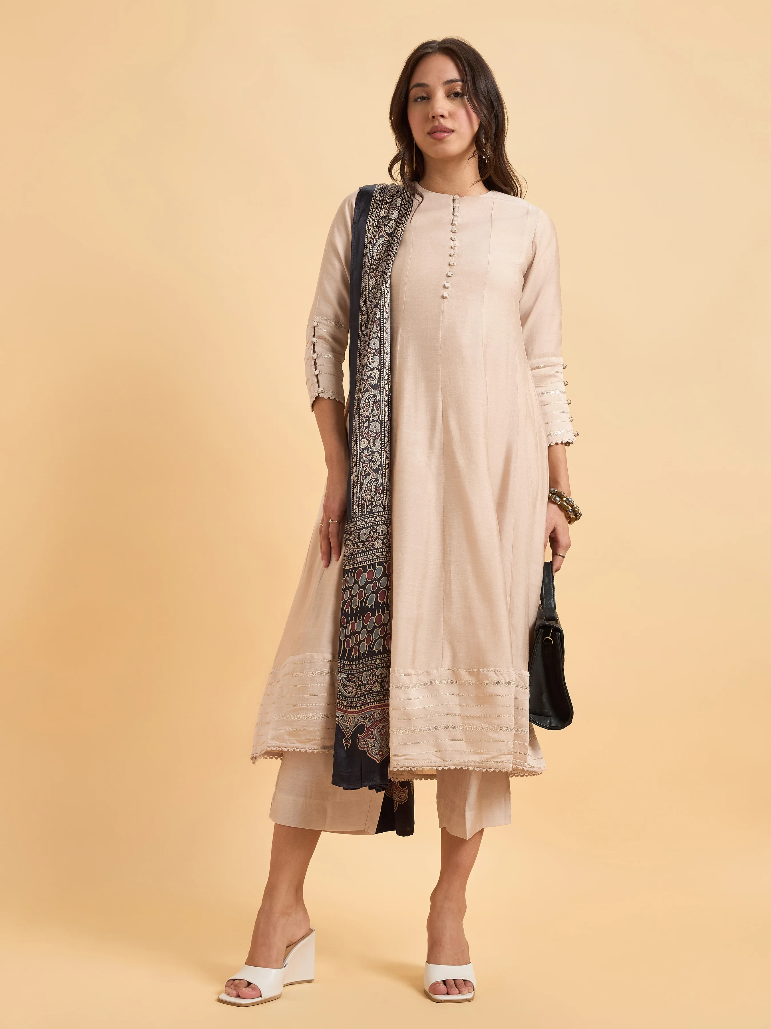 Beige Viscose Blend Kurti Set With Dupatta And Embroidery - Image 4