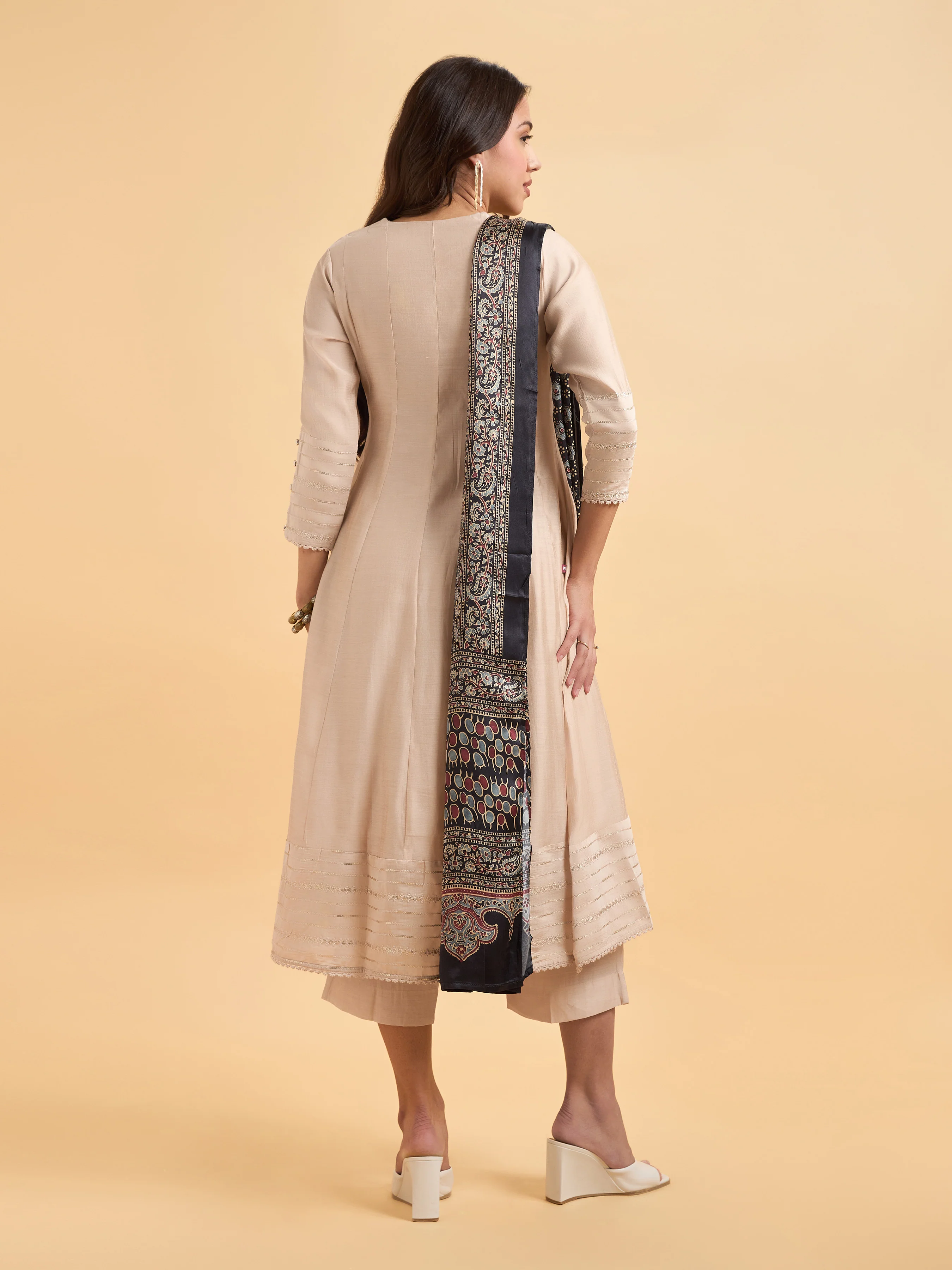 Beige Viscose Blend Kurti Set With Dupatta And Embroidery - Image 5