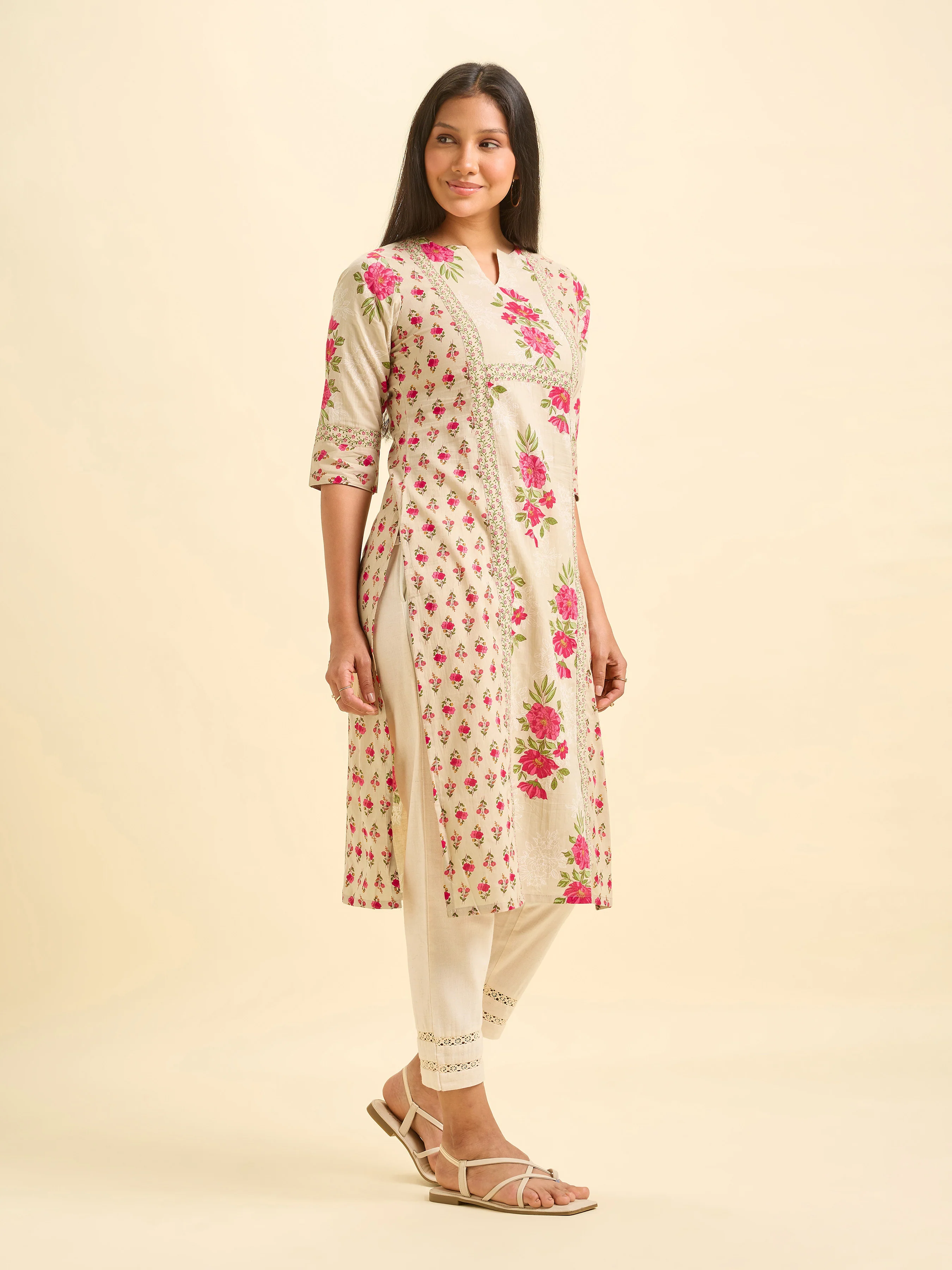 Beige Pink Pure Cotton Print Slitted Kurti With Centre Panel - Image 4