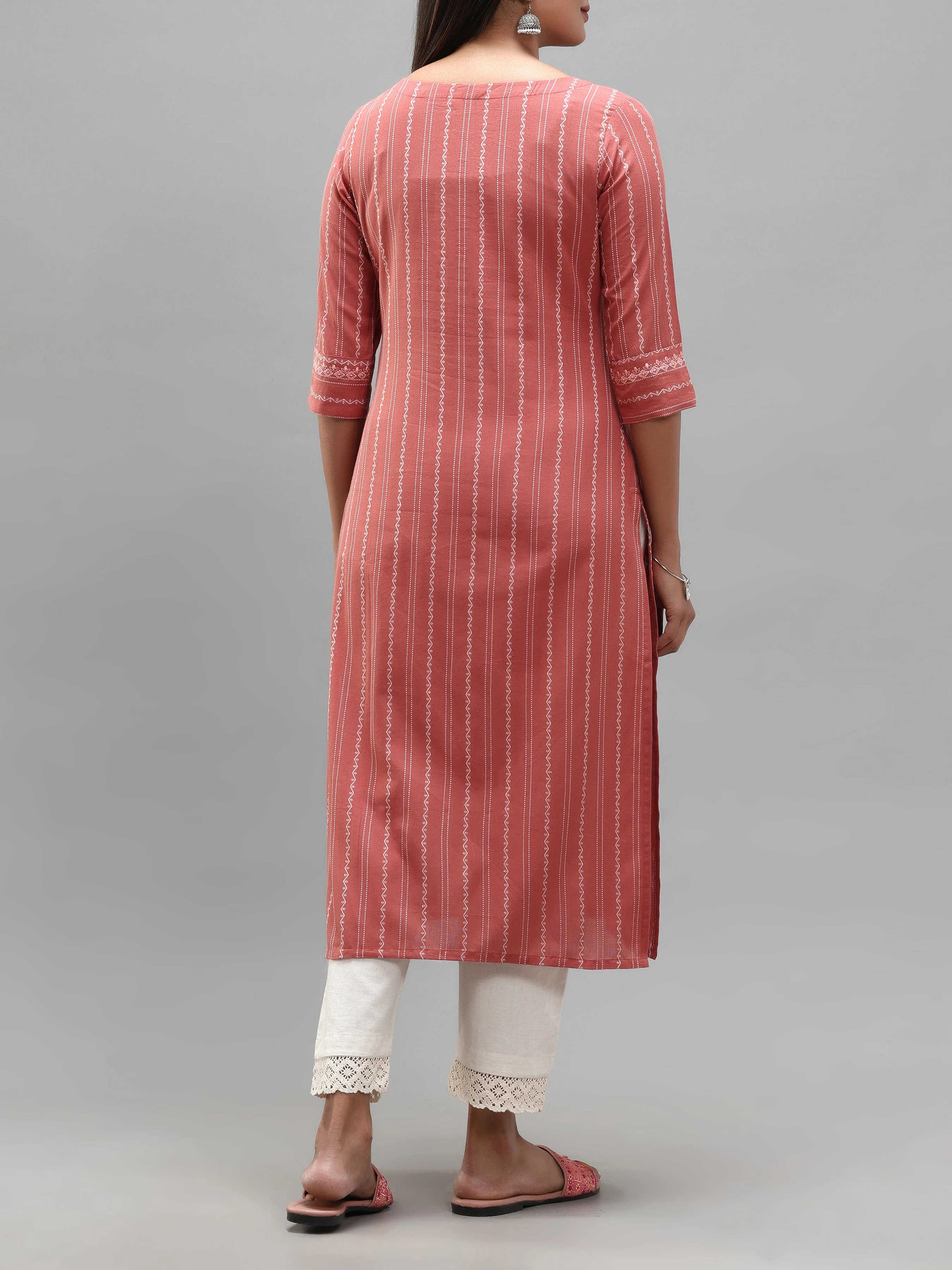 Onion Pink Cotton Dobby Kurti With Embroidery - Image 6