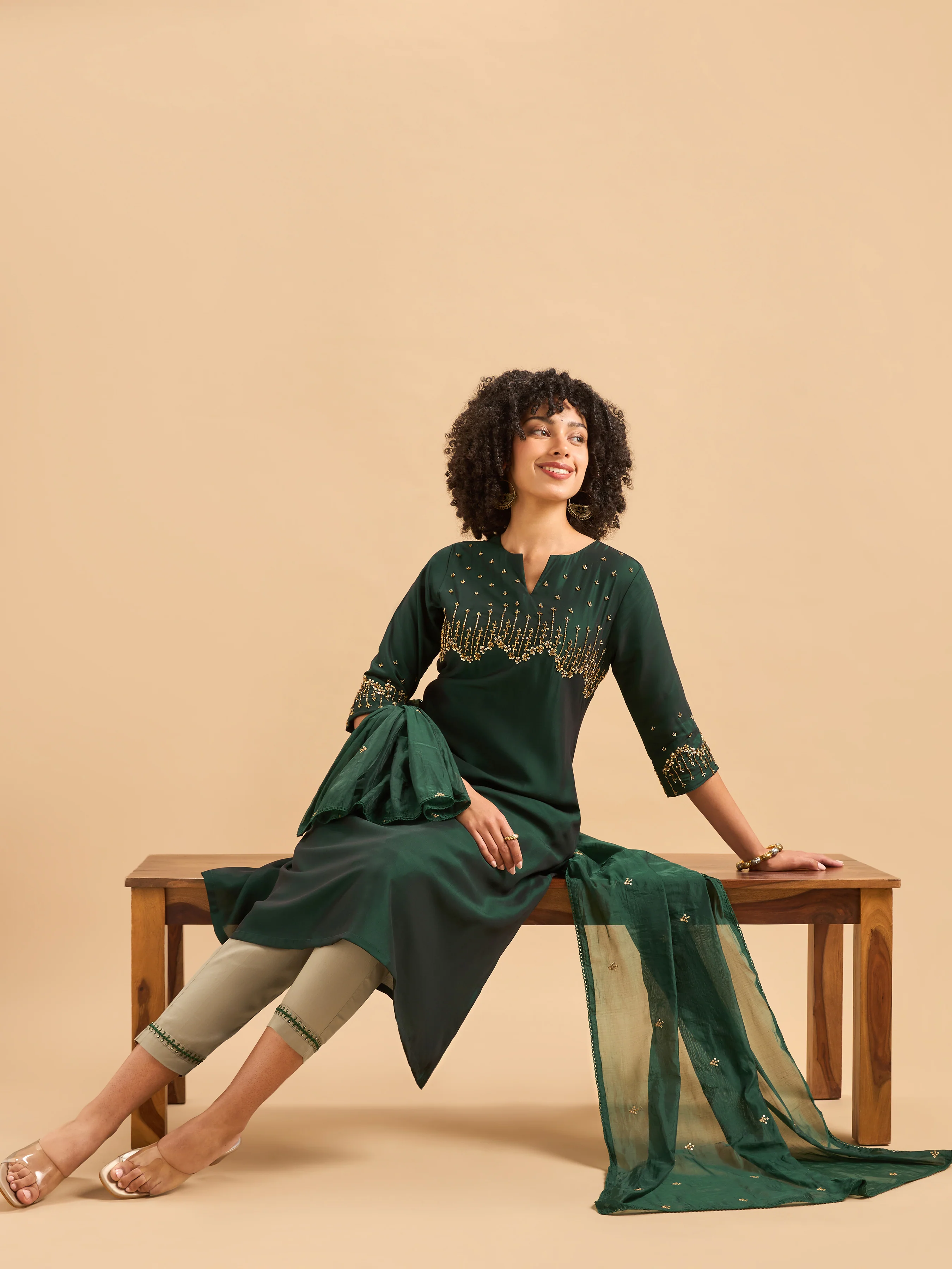 Bottle Green Viscose Slub Plain Kurti Set & Dupatta With Hand Work - Image 4