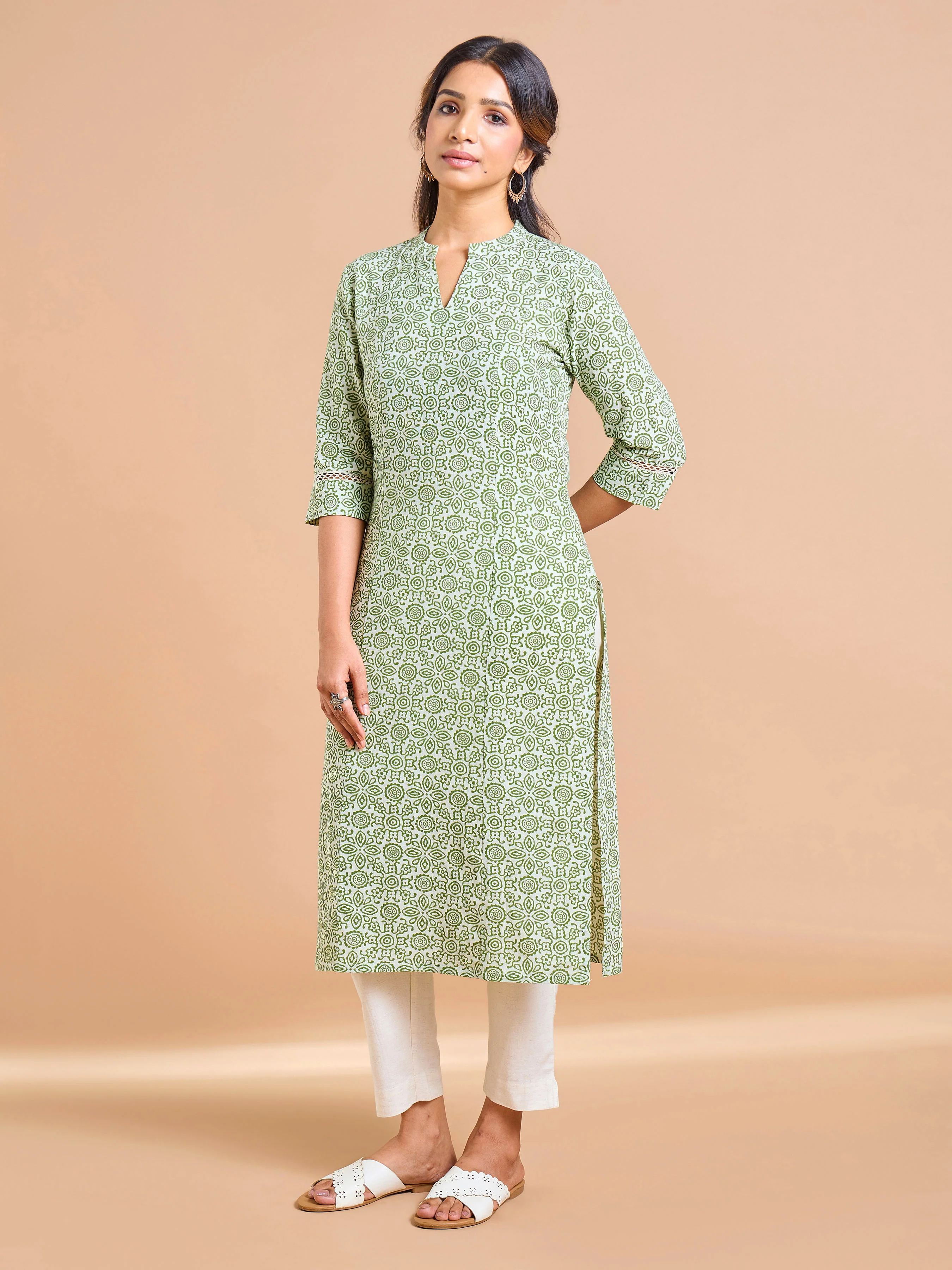 Green Cotton Flax Printed Kurti With Lace - Image 4