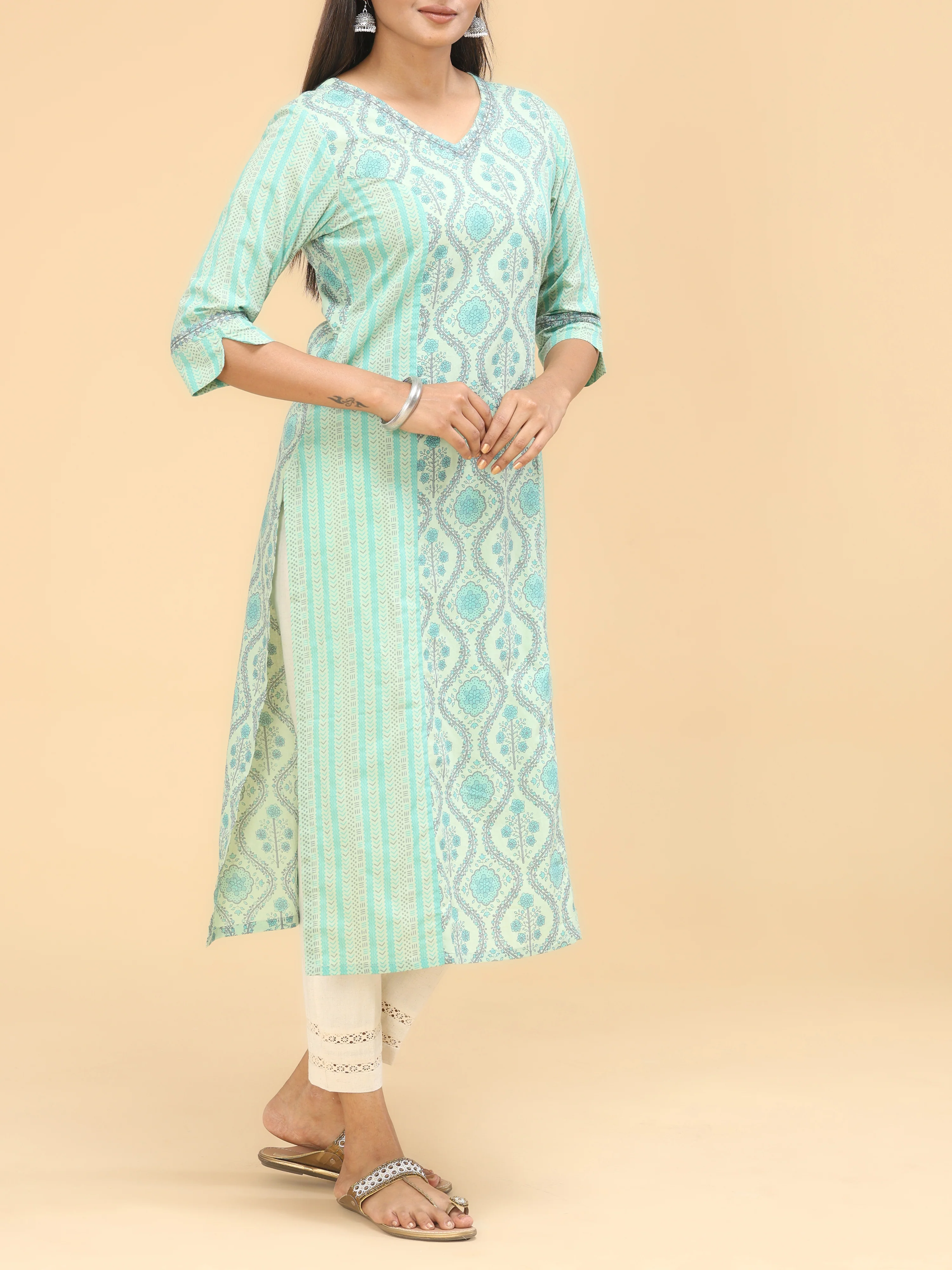 Green Pure Cotton Kurti With Print - Image 4