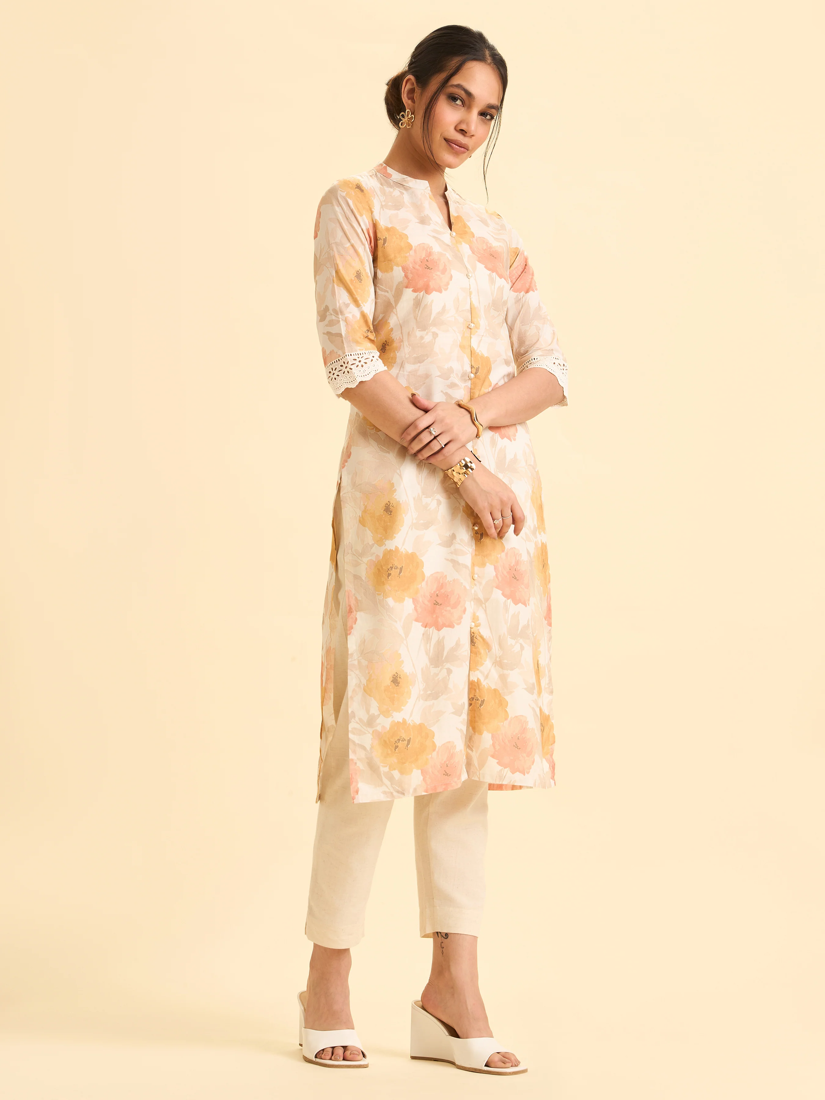 Ivory And Mustard Yellow Pure Cotton Printed Slitted Kurti With Lace - Image 4