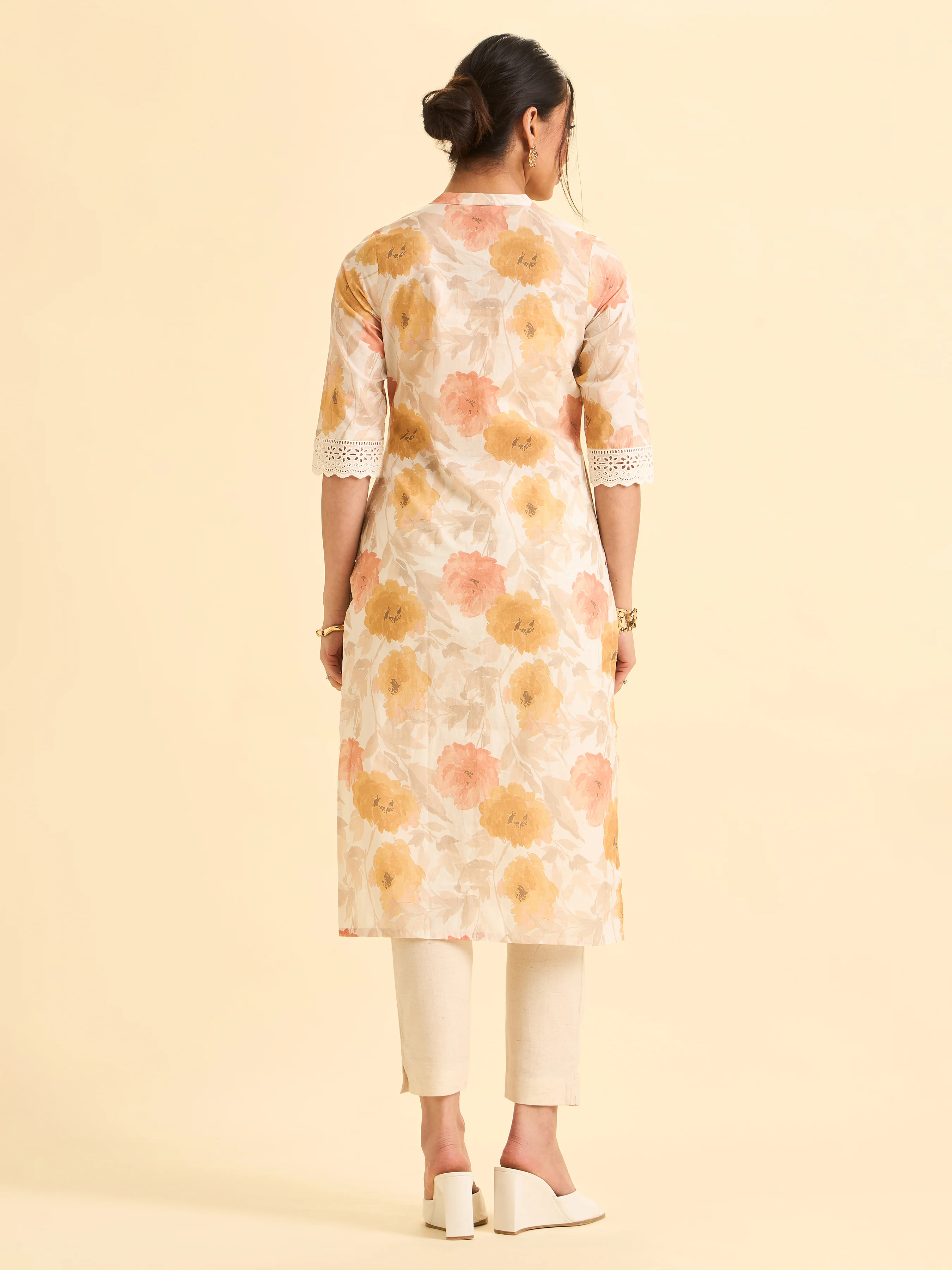 Ivory And Mustard Yellow Pure Cotton Printed Slitted Kurti With Lace - Image 5