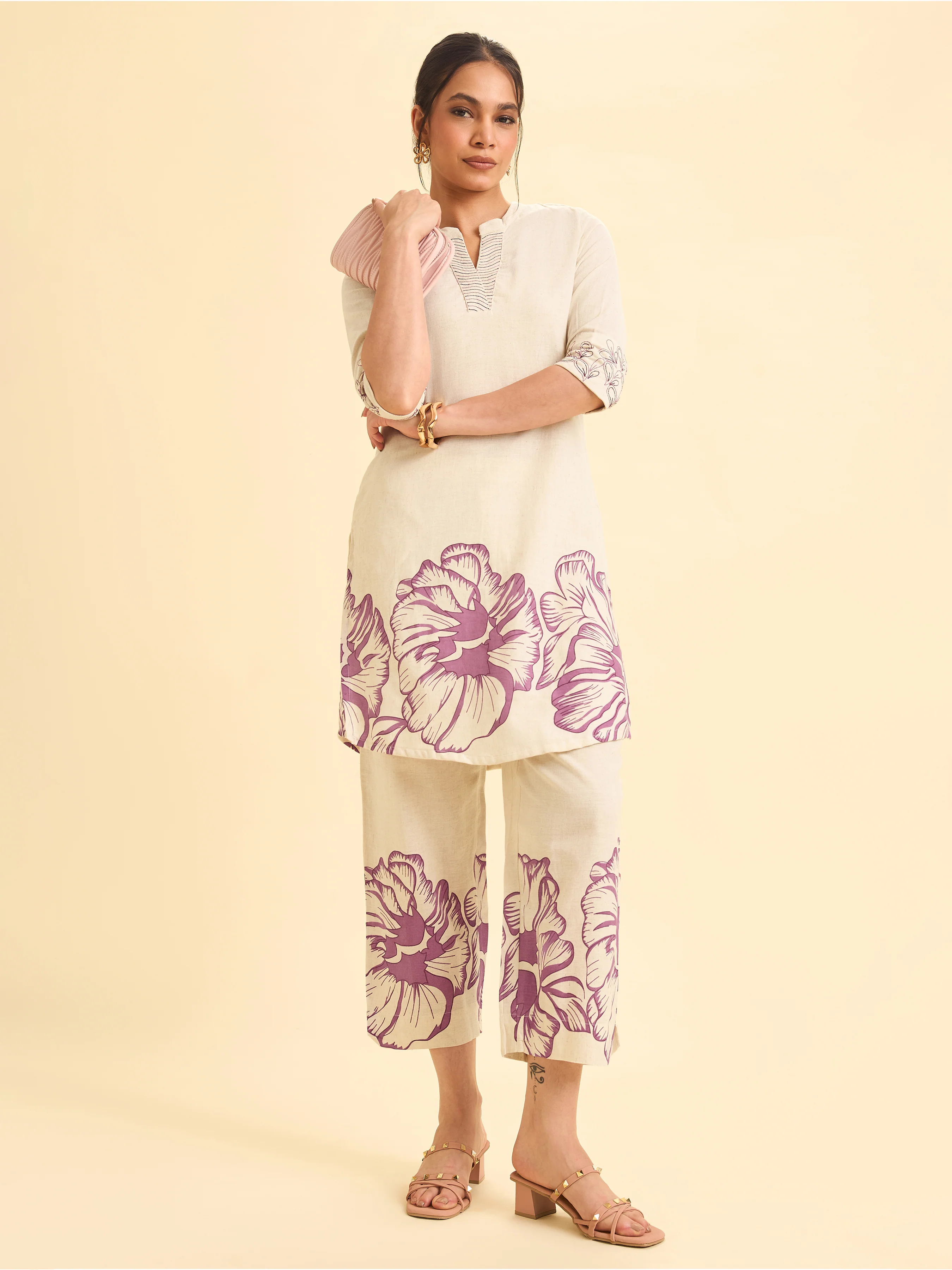 Ivory And Pink Cotton Flax Printed Kurti With Embroidery - Image 3