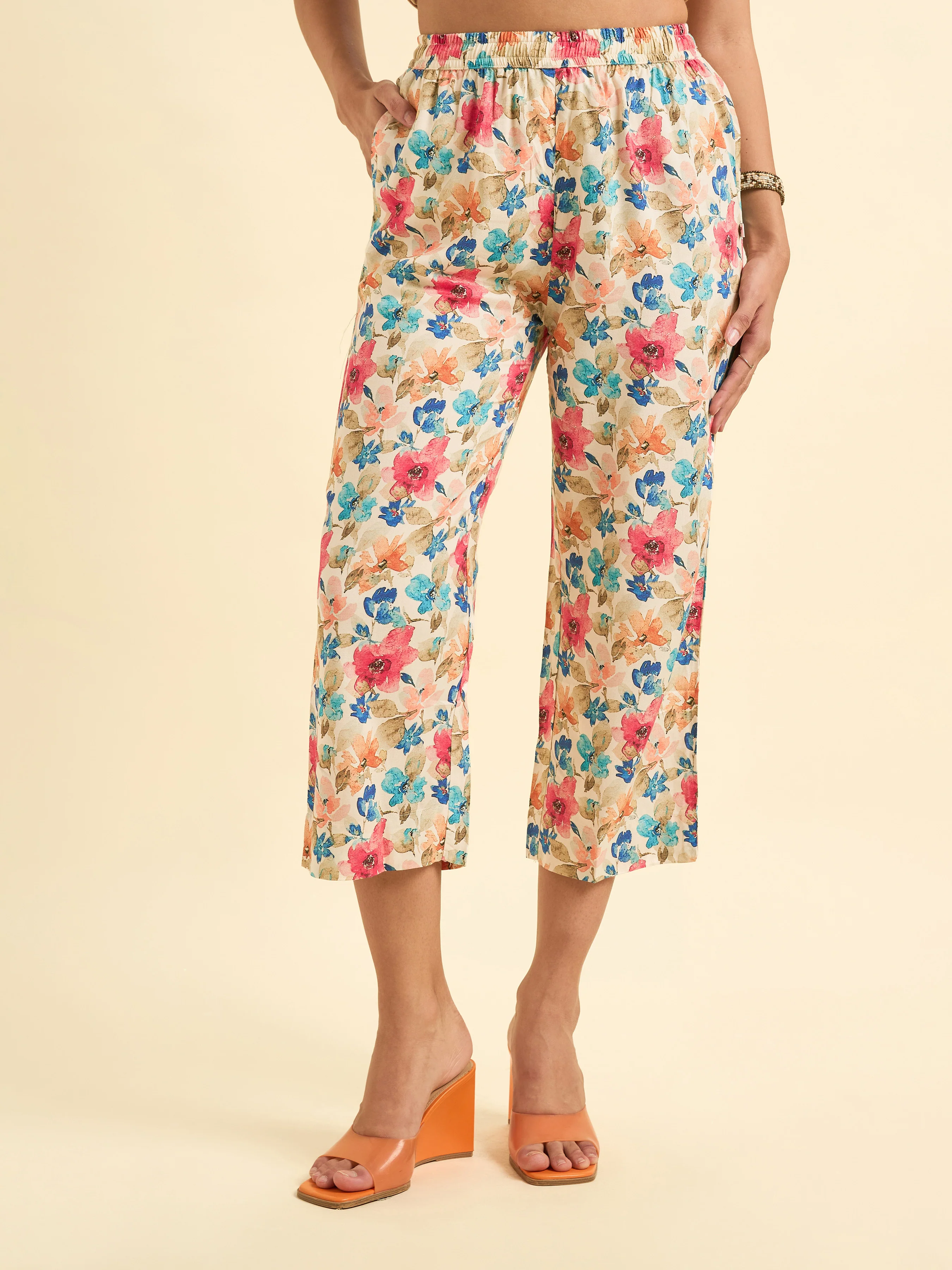 Ivory Multi Colour Cotton Flax Printed Sleeveless Kurti Set With Mirror Work Embroidery - Image 8