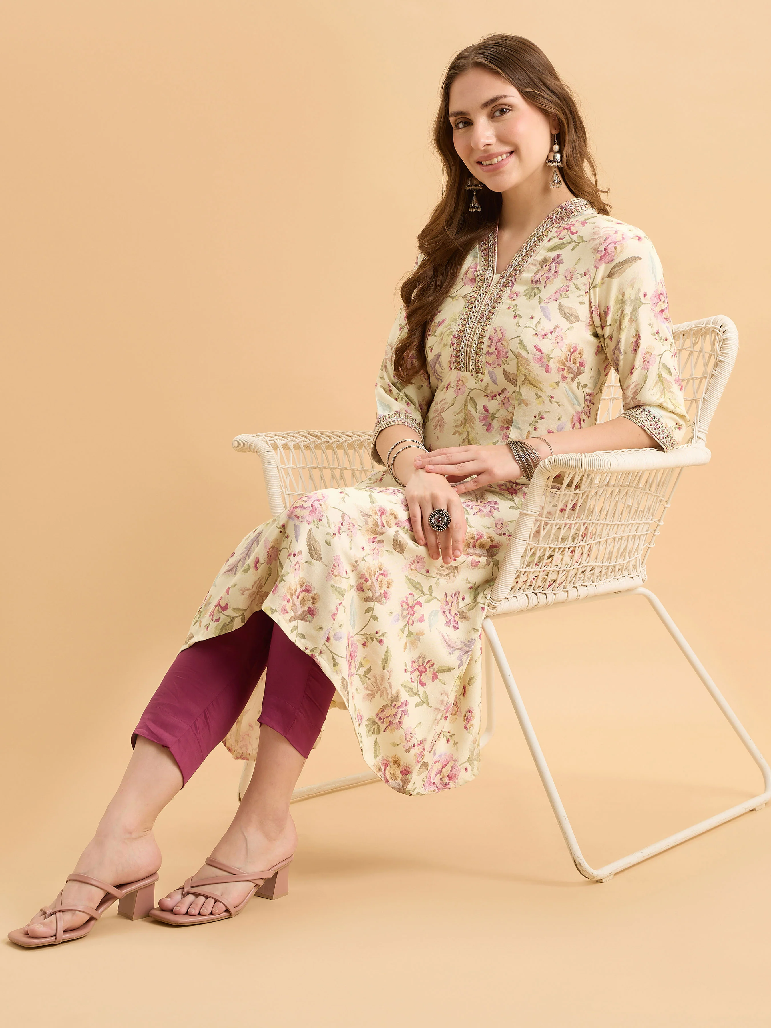 Ivory Multi Colour Viscose Shimmer Printed Kurti Set With Embroidery Hand Work - Image 4