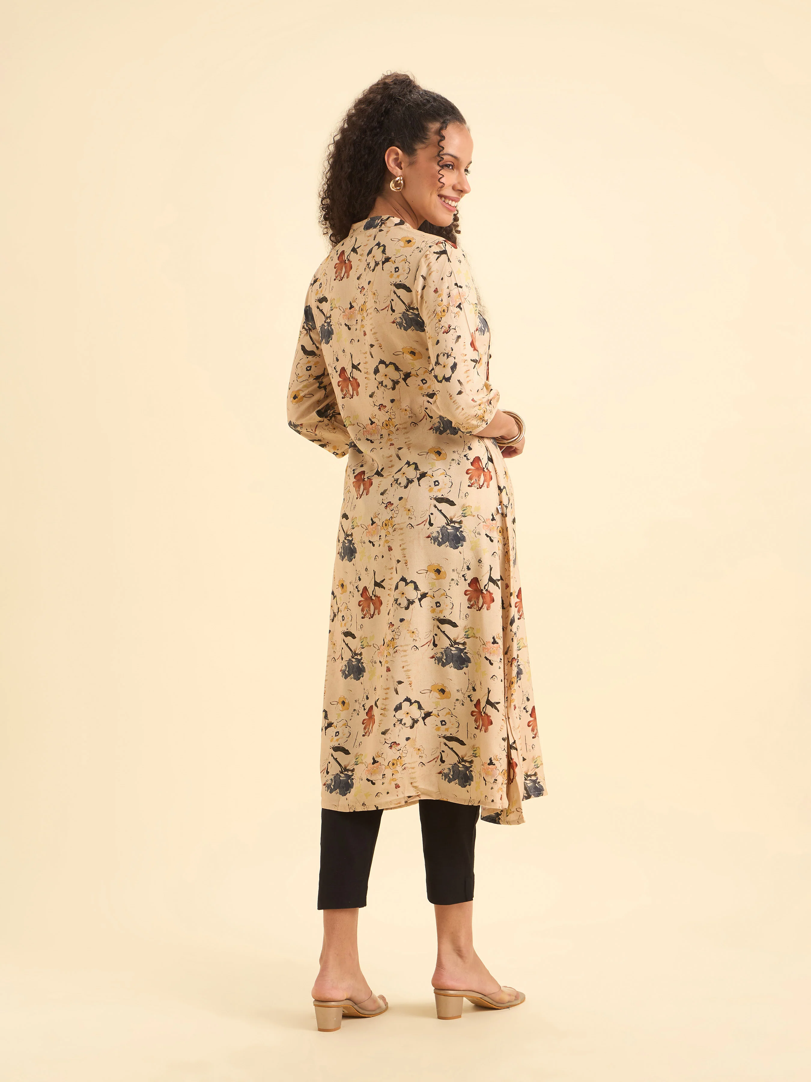 Ivory Viscose Flared Printed Kurti With Pintucks - Image 6