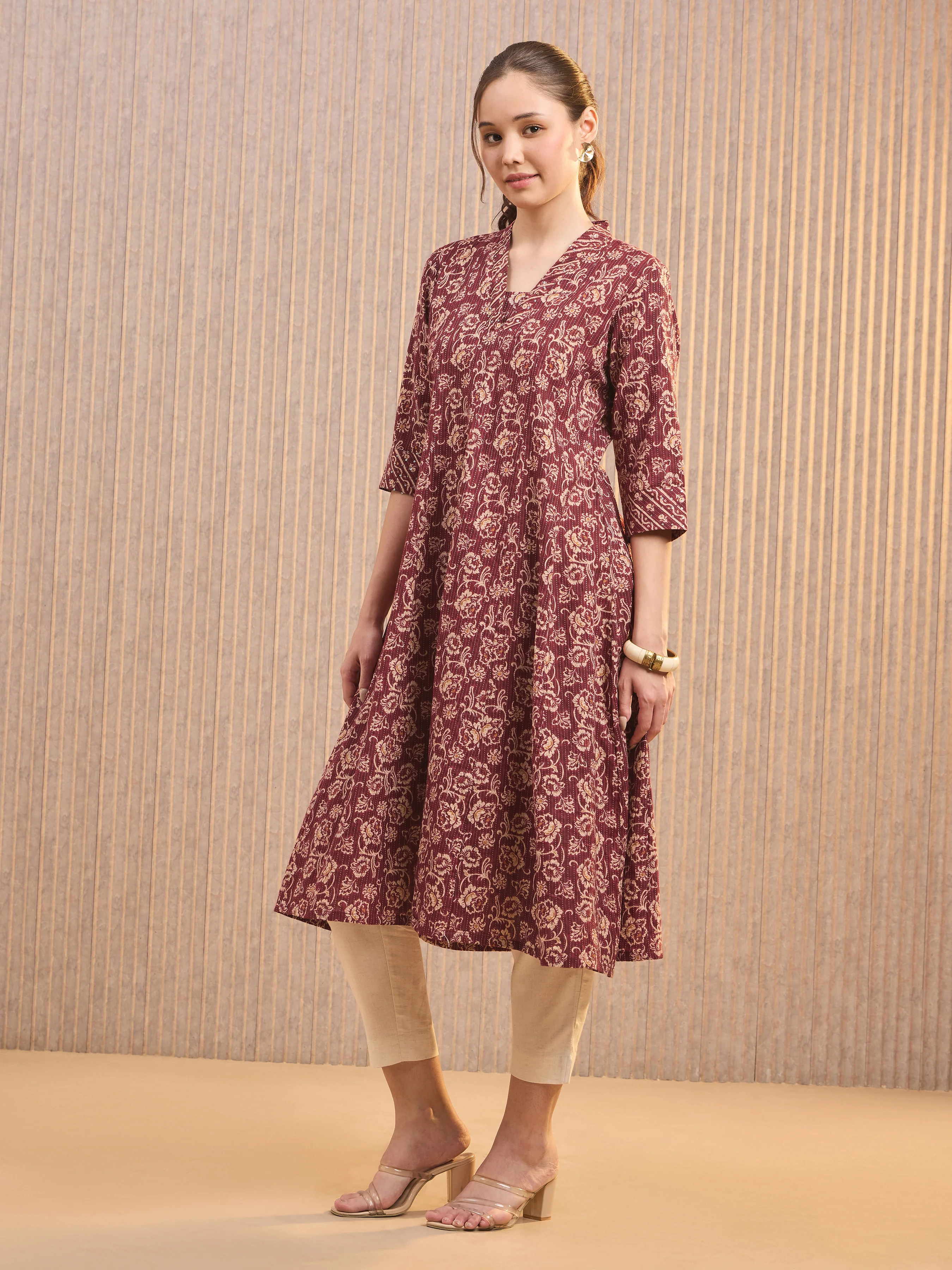 Maroon Pure Cotton Katha Printed Kali Cut Kurti With Sequins Work - Image 4