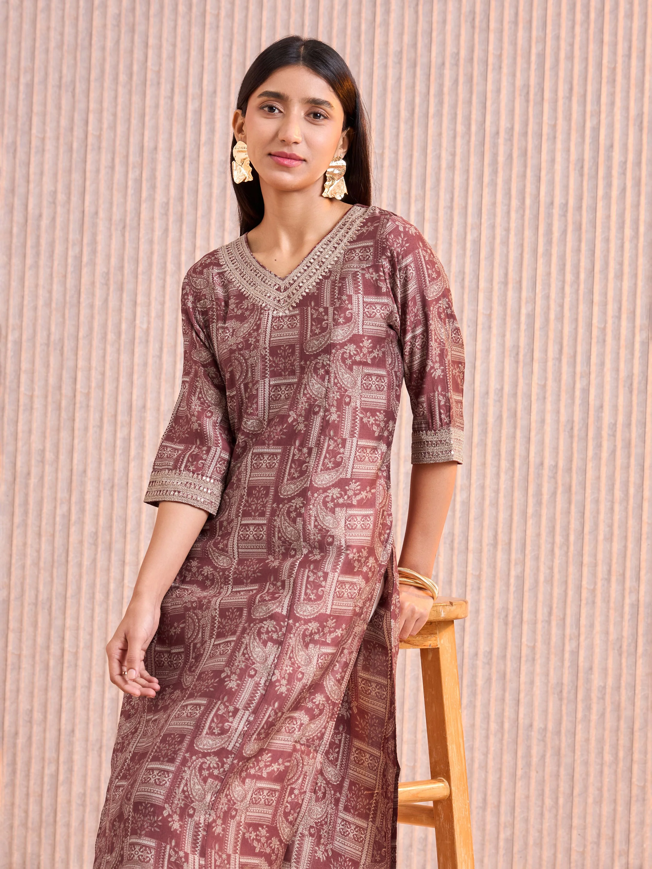 Meroon Modal Chanderi Kurti With Sequins Work - Image 3