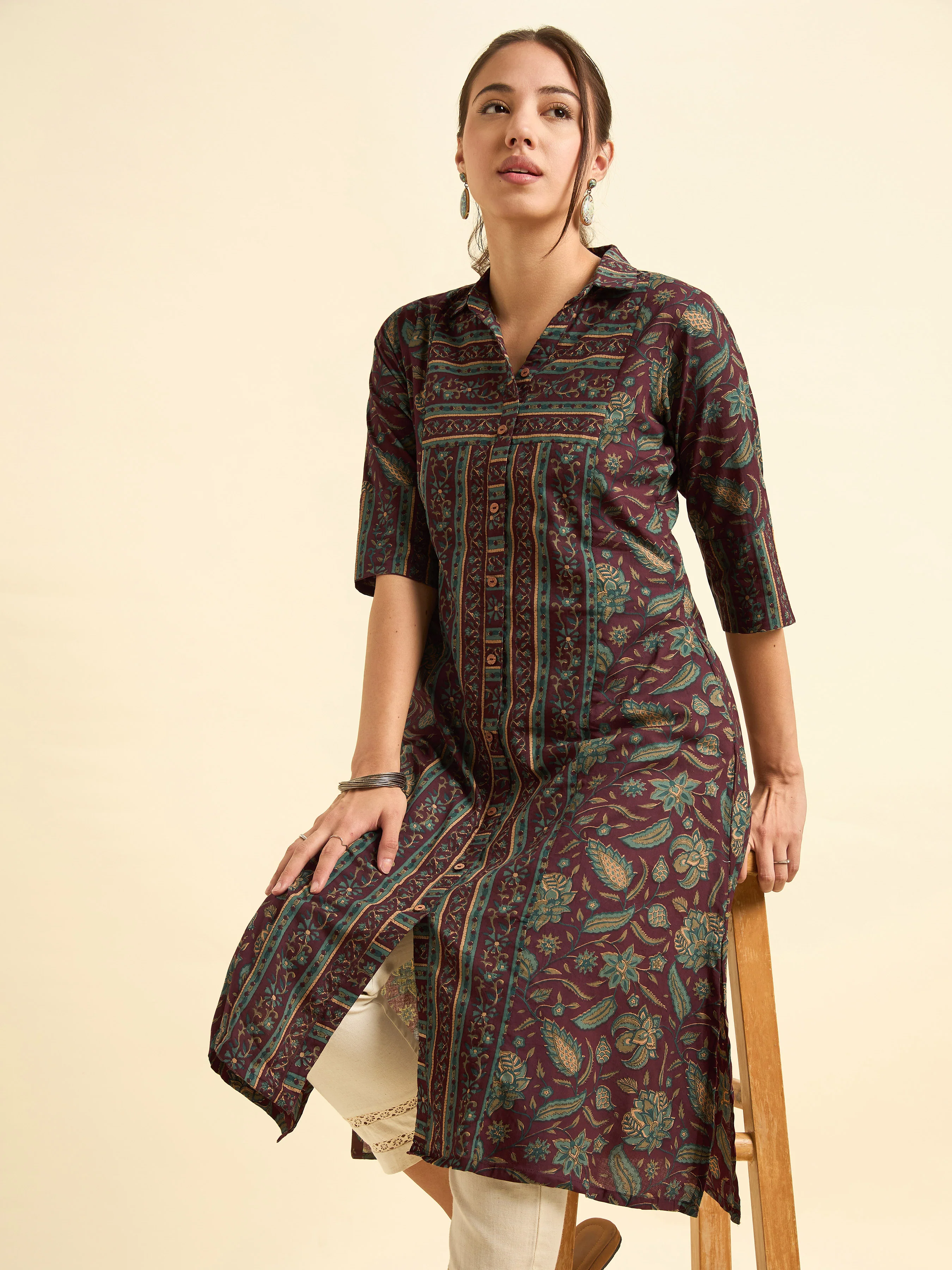 Maroon Multicolour Pure Cotton Flared Printed Kurti With Centre Panel Cut - Image 3
