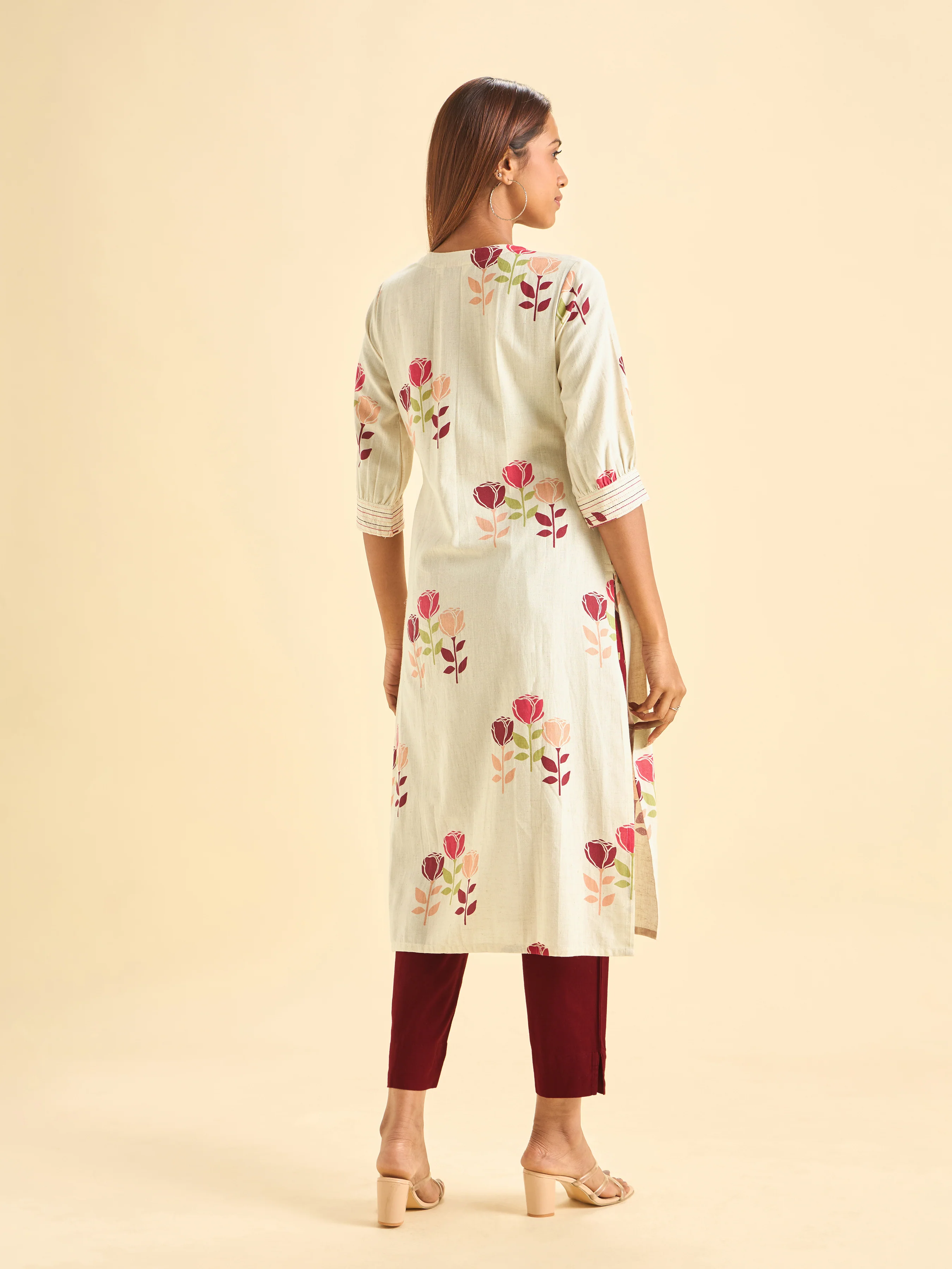 Multicolour Cotton Flax Printed Slitted Kurti With Embroidery On Sleeves And Pintucks - Image 7