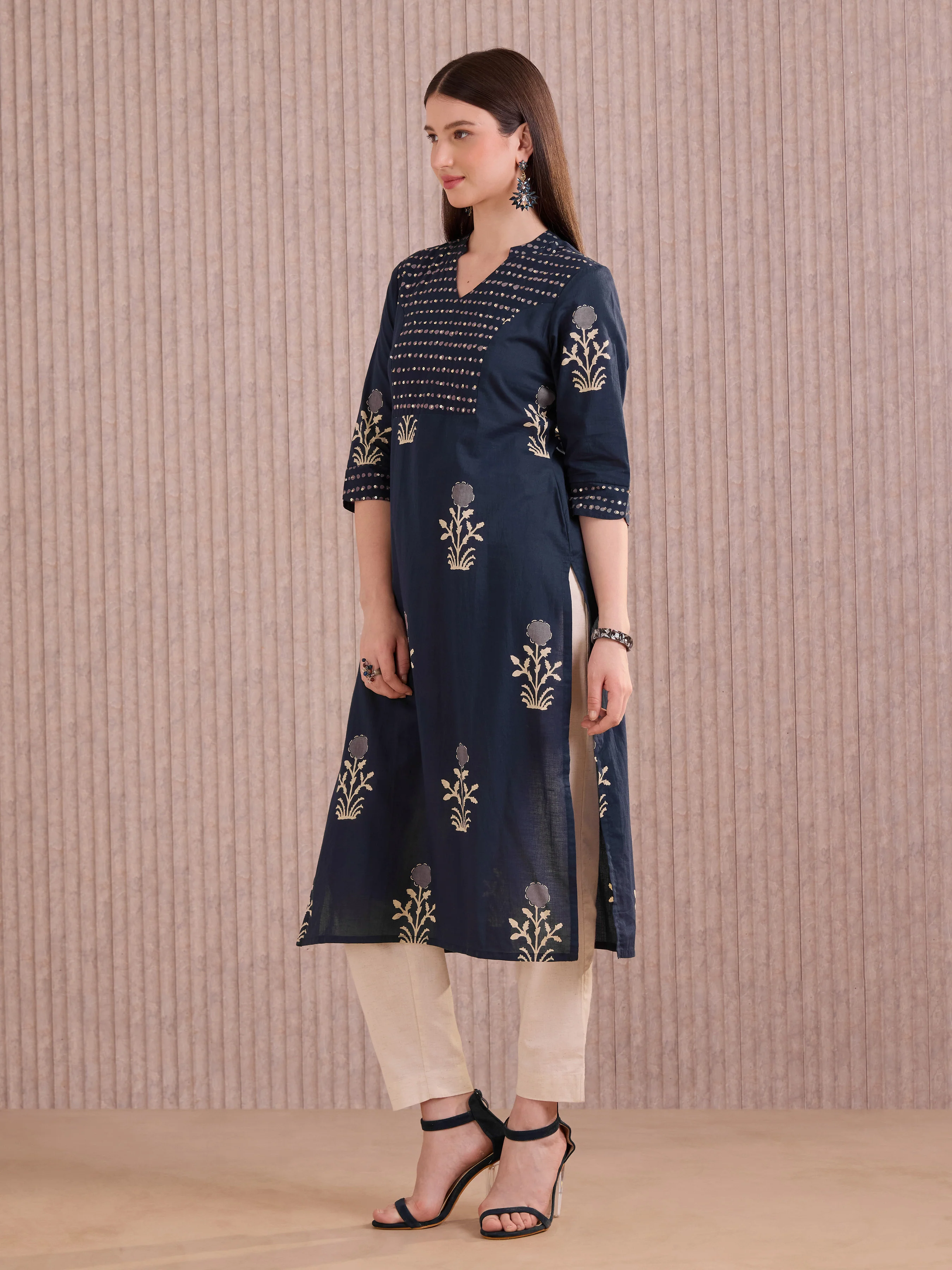 Navy Blue Pure Cotton Printed Kurti With Sequins Work - Image 3