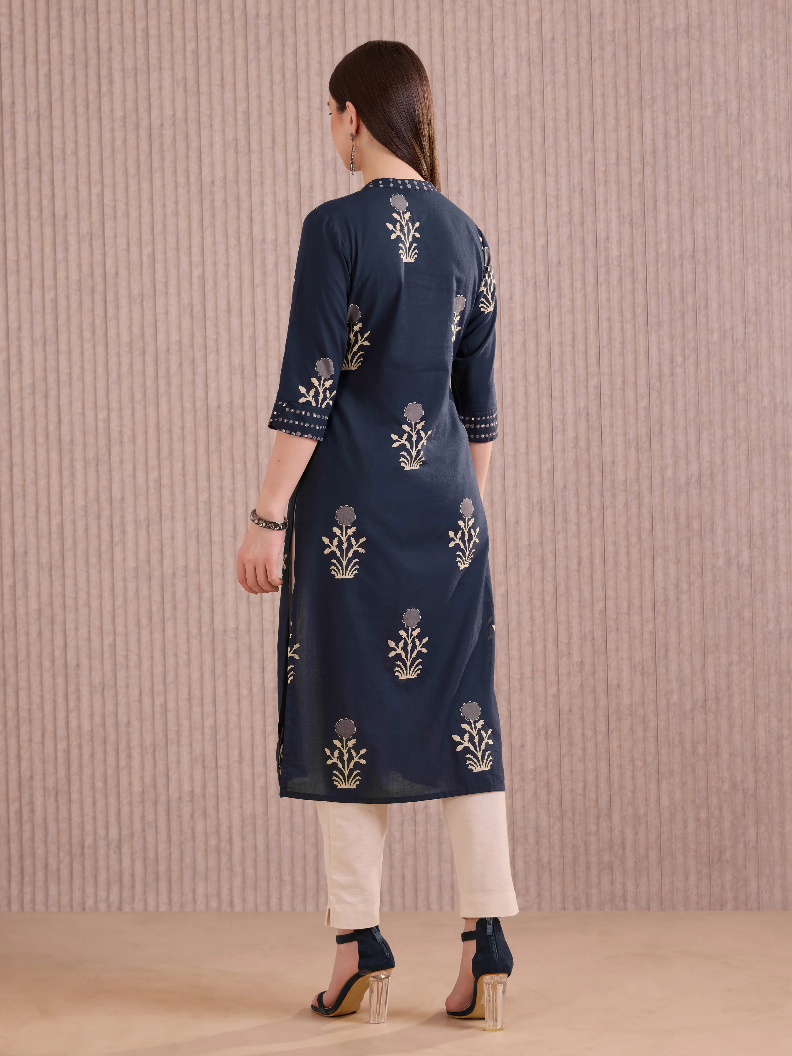 Navy Blue Pure Cotton Printed Kurti With Sequins Work - Image 5