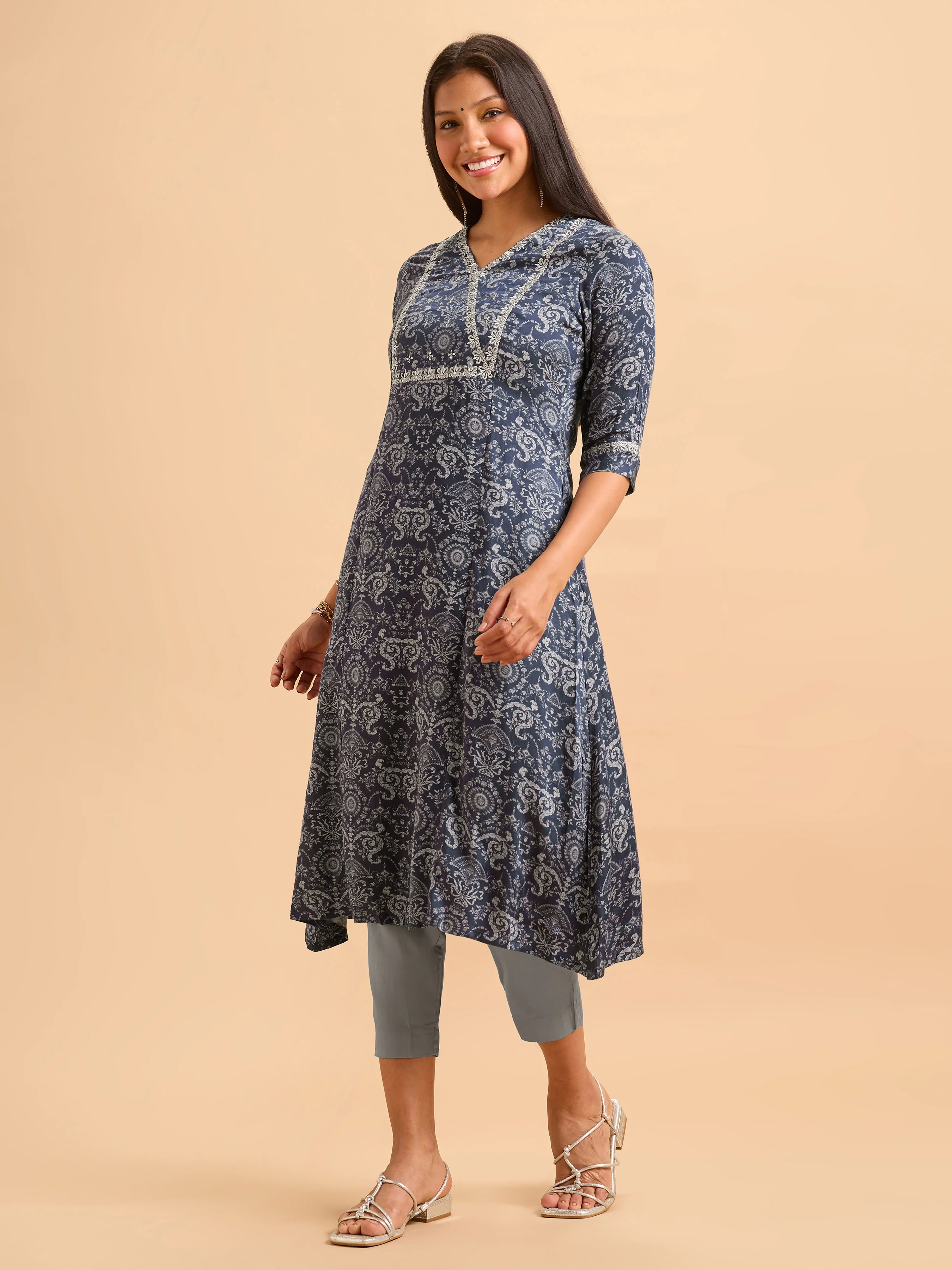 Navy Blue Modal Satin Printed Kurti Set With Embroidery - Image 5