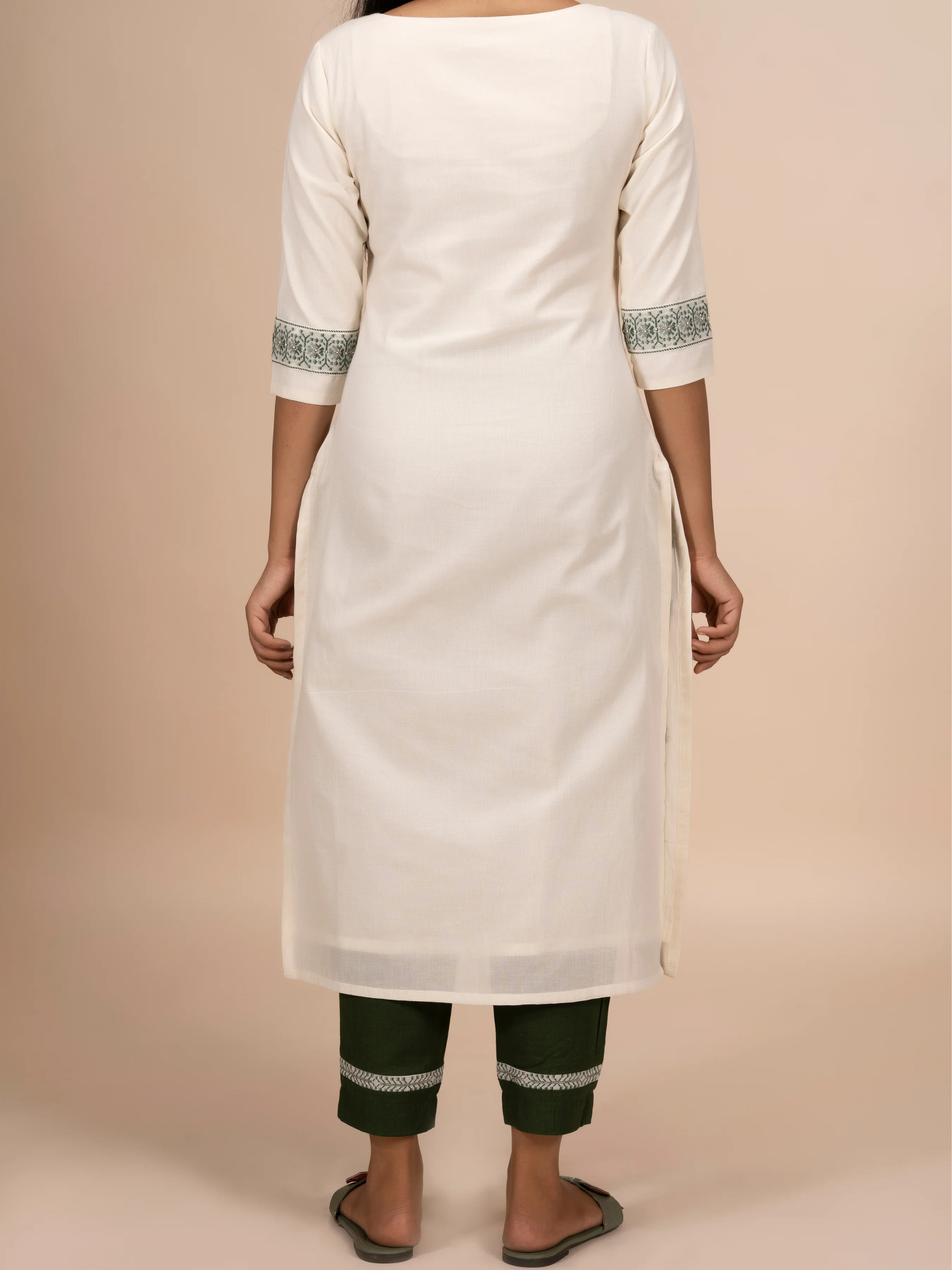 Off-White Modal Chanderi Kurti With Embroidery And Sequins Work - Image 4