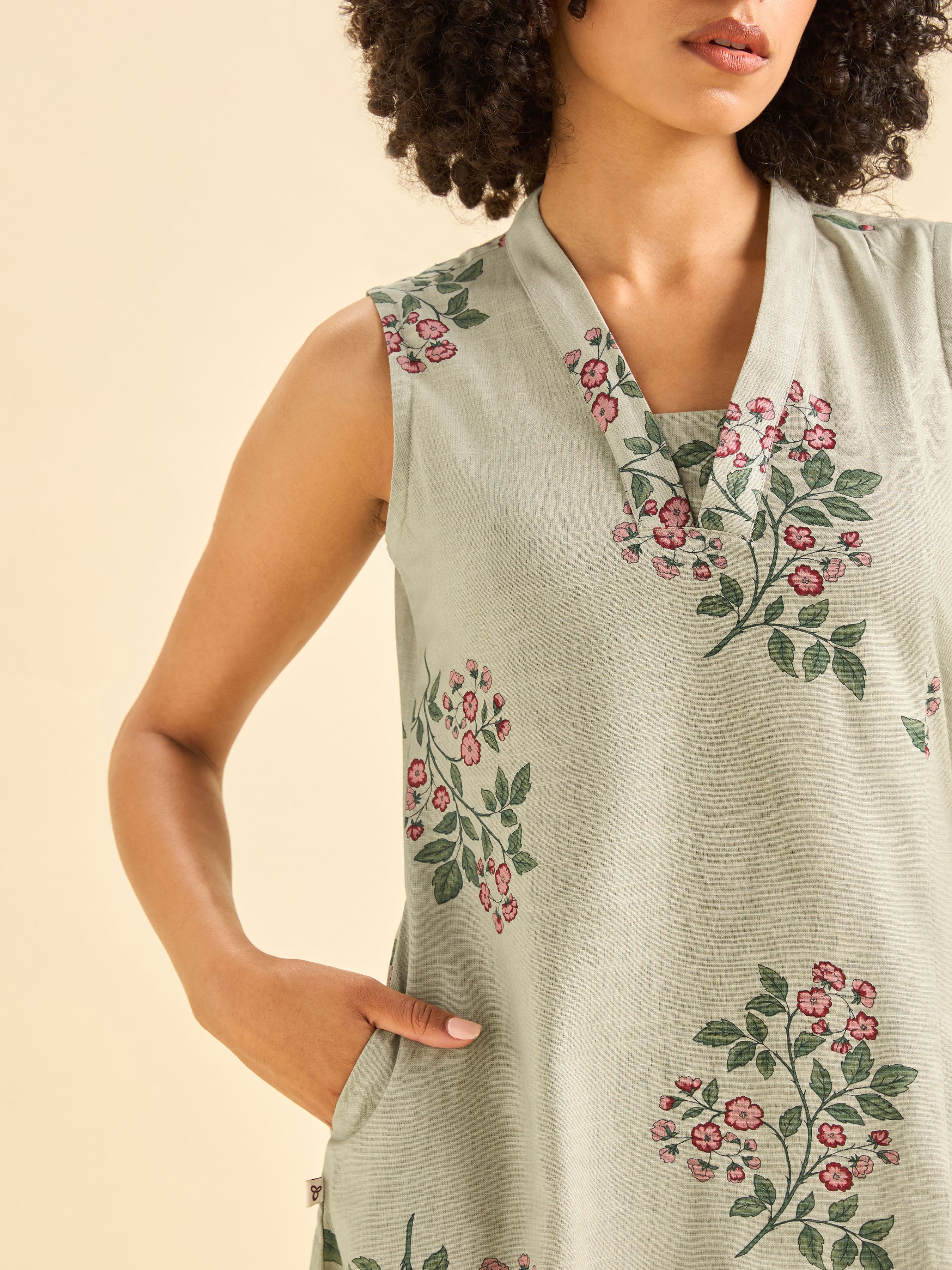 Pista Green Cotton Flax Slub Sleeveless Kurti Set - Image 3