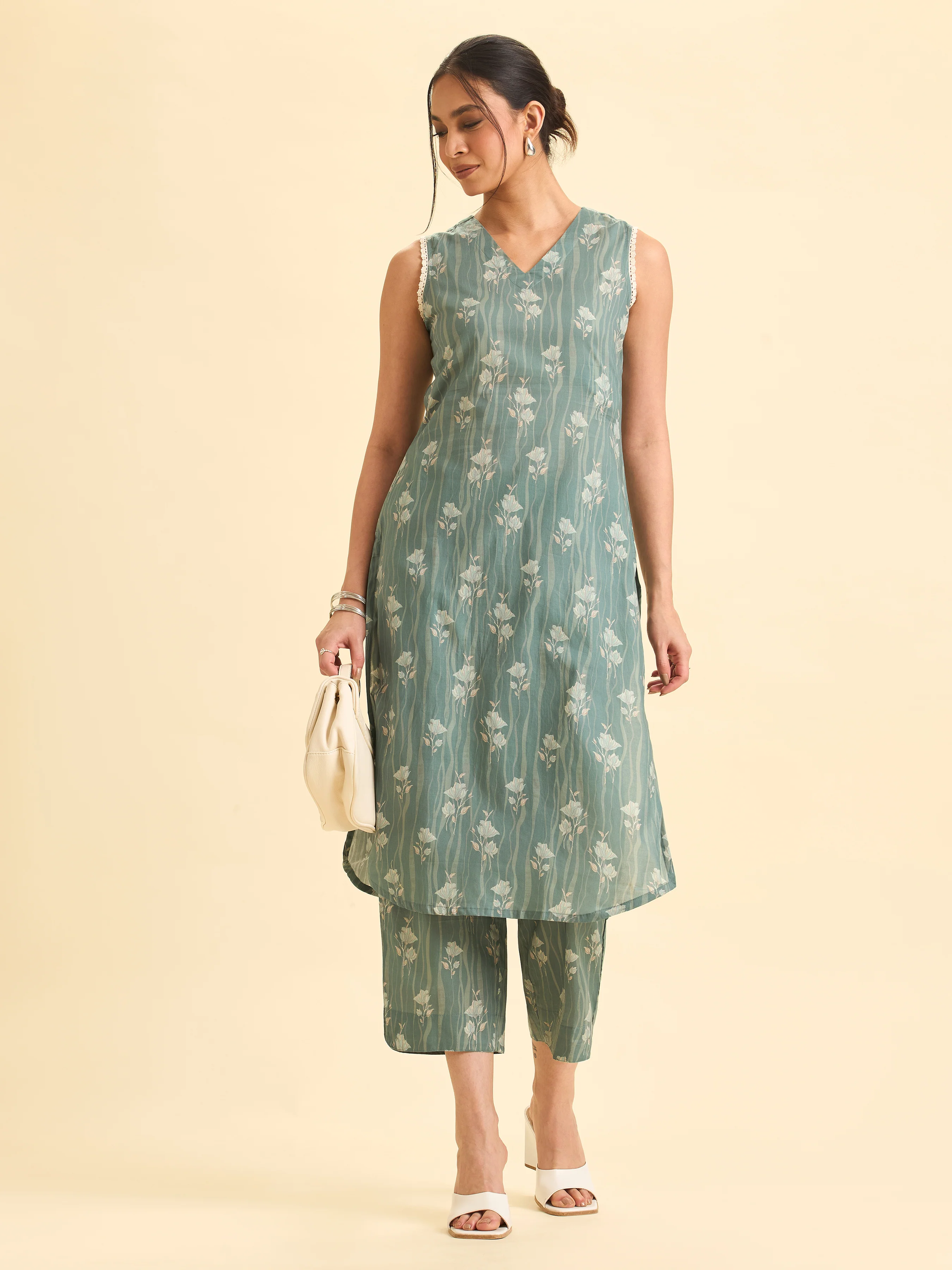 Sage Green Muticolour Pure Cotton Printed Slitted Kurti Set With Lace - Image 5