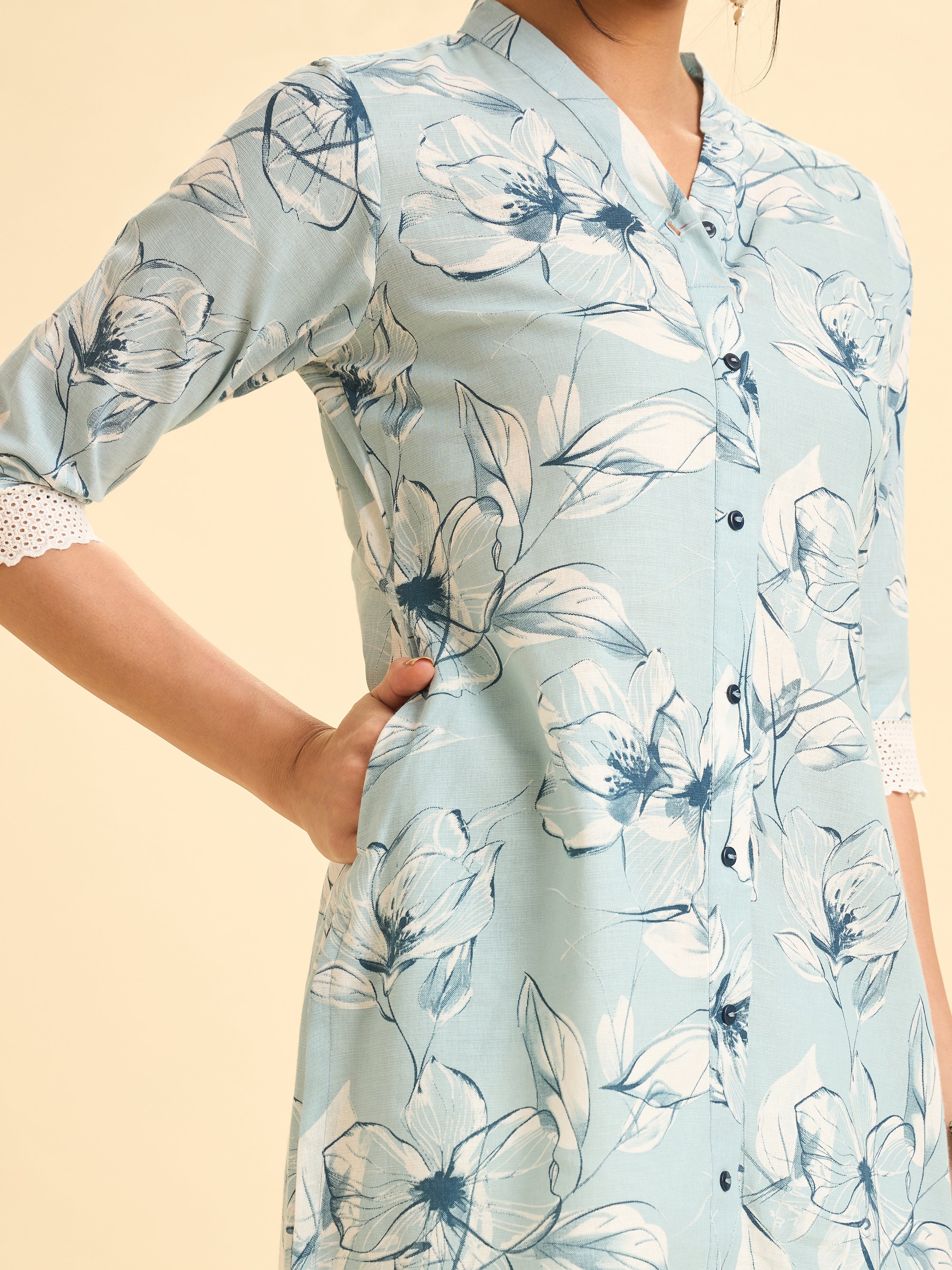 Sky Blue Cotton Linen Printed Slitted Kurti With Lace - Image 2