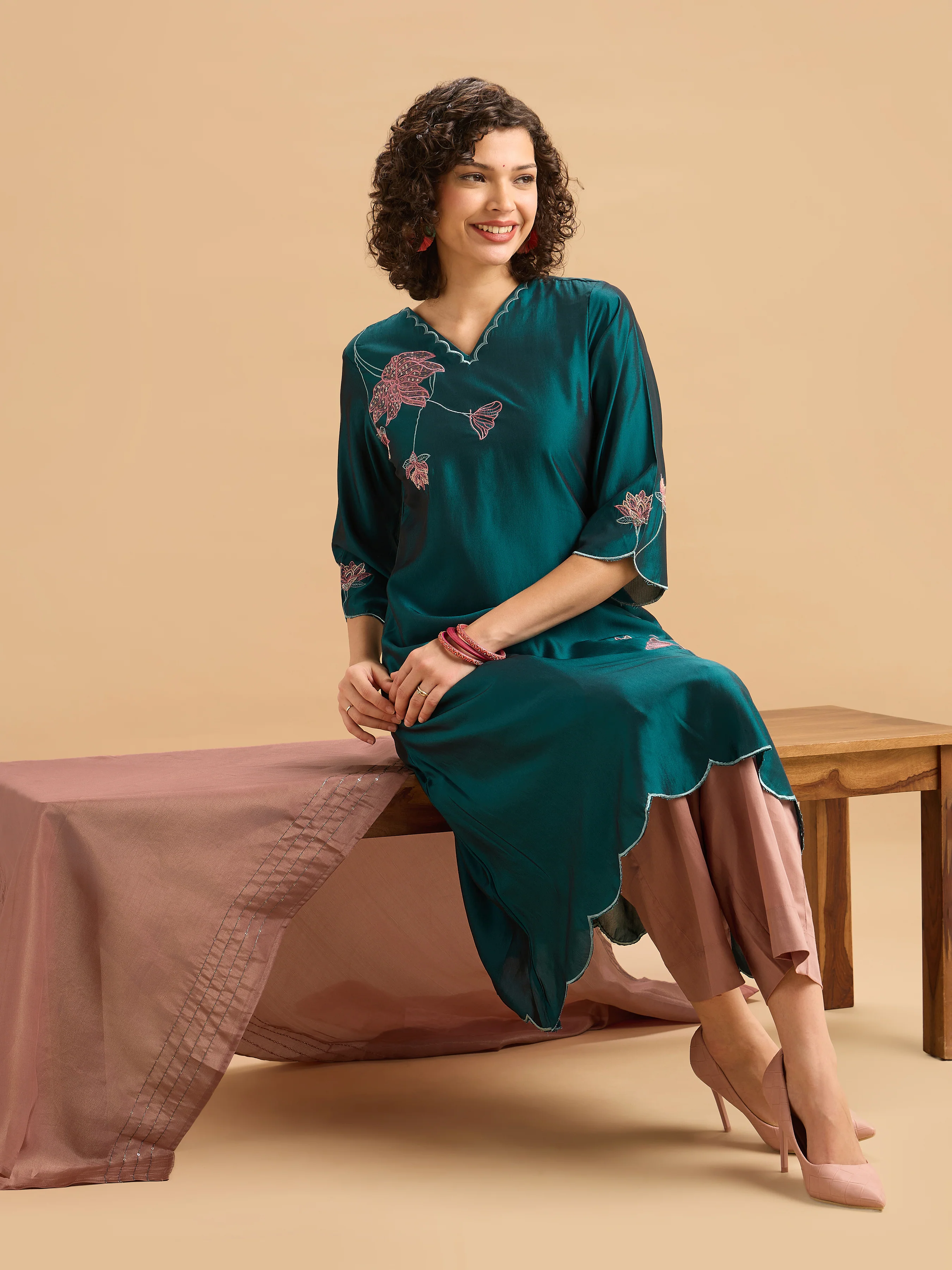 Teal Viscose Blend Kurti Set With Dupatta & Sequins Embroidery - Image 4