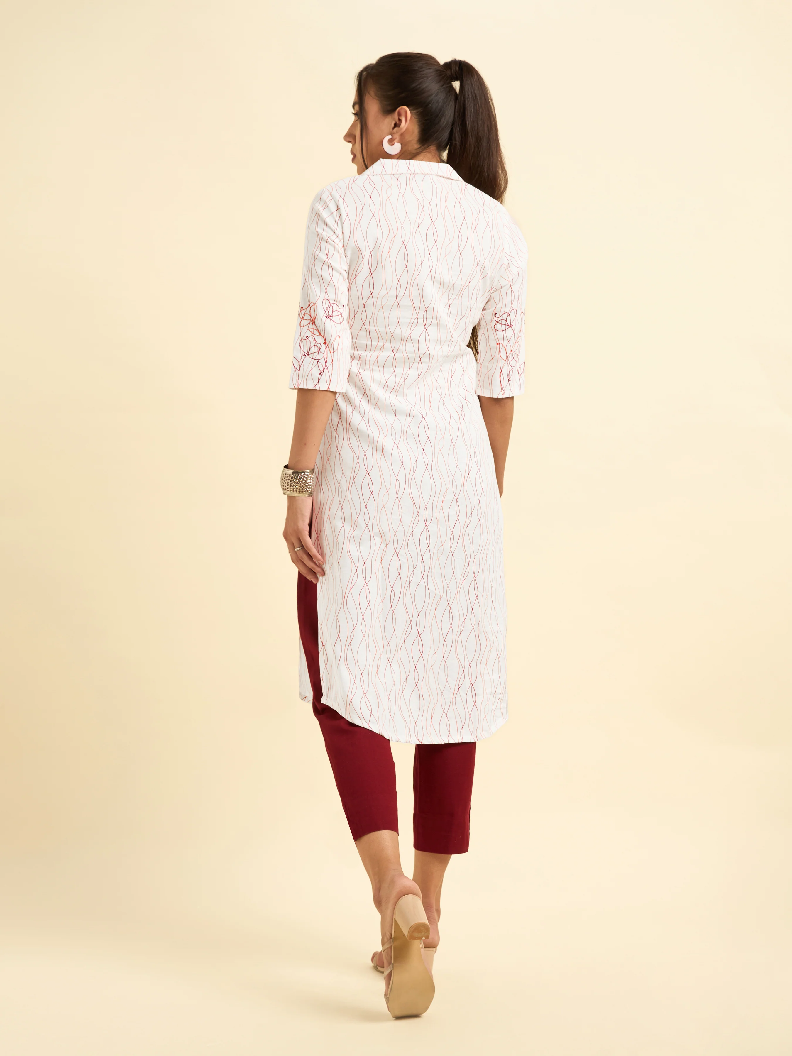 White Cotton Flax Slub Printed Slitted Kurti With Embroidery - Image 6