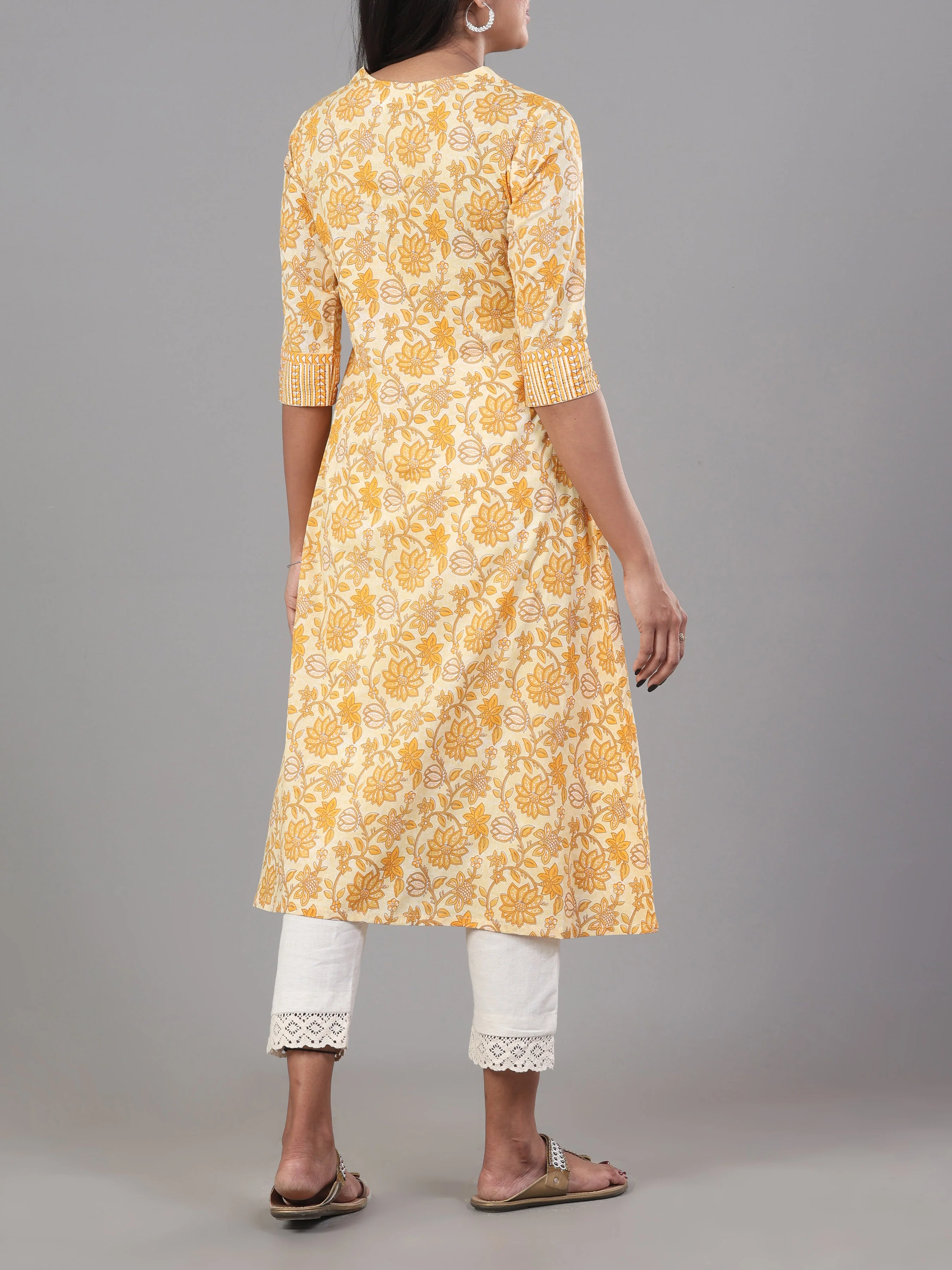 White Pure Cotton Printed Kurti With Embroidery - Image 5